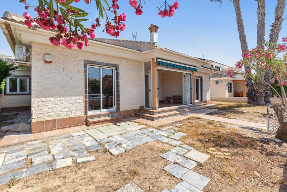 Reventa - Villa - Pilar de la Horadada - La Torre de la Horadada