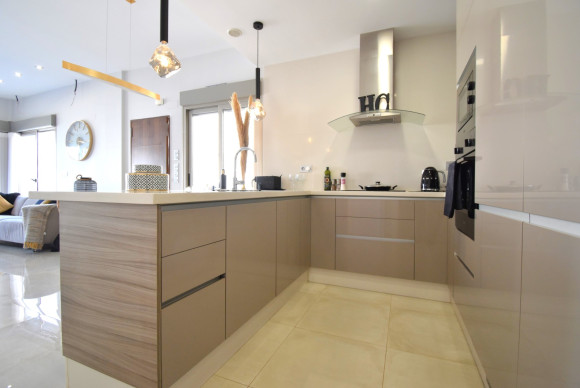 Herverkoop - Vrijstaande Villa - Orihuela Costa - Villamartin