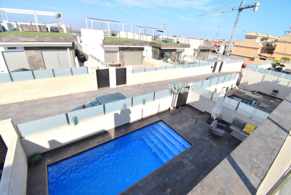 Herverkoop - Vrijstaande Villa - Orihuela Costa - Villamartin