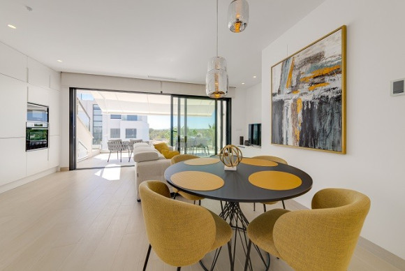 Resale - Apartment  - Las Colinas Golf Resort