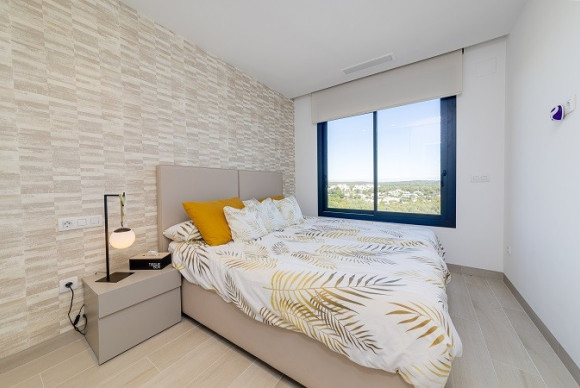 Resale - Apartment  - Las Colinas Golf Resort