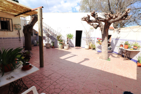 Herverkoop - Vrijstaande Villa - Heredades - Heredades - Village