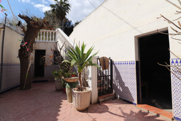 Herverkoop - Vrijstaande Villa - Heredades - Heredades - Village