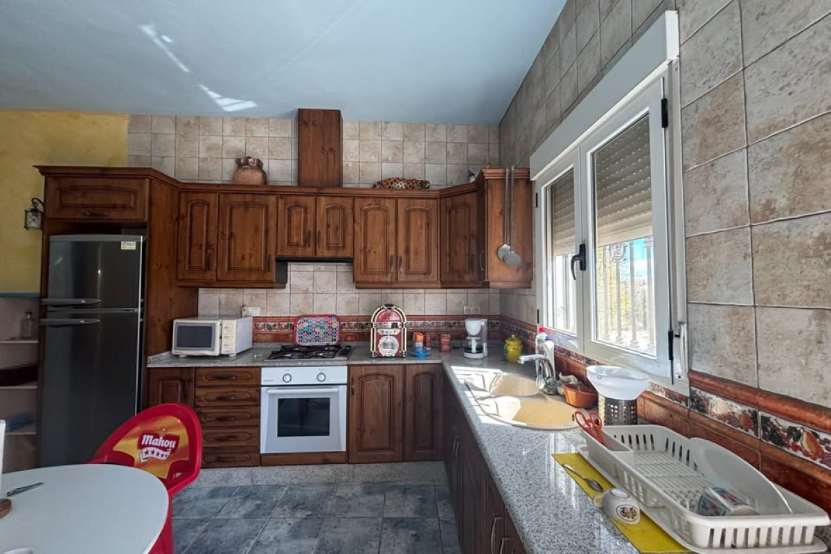 Resale - Country House - PINOSO