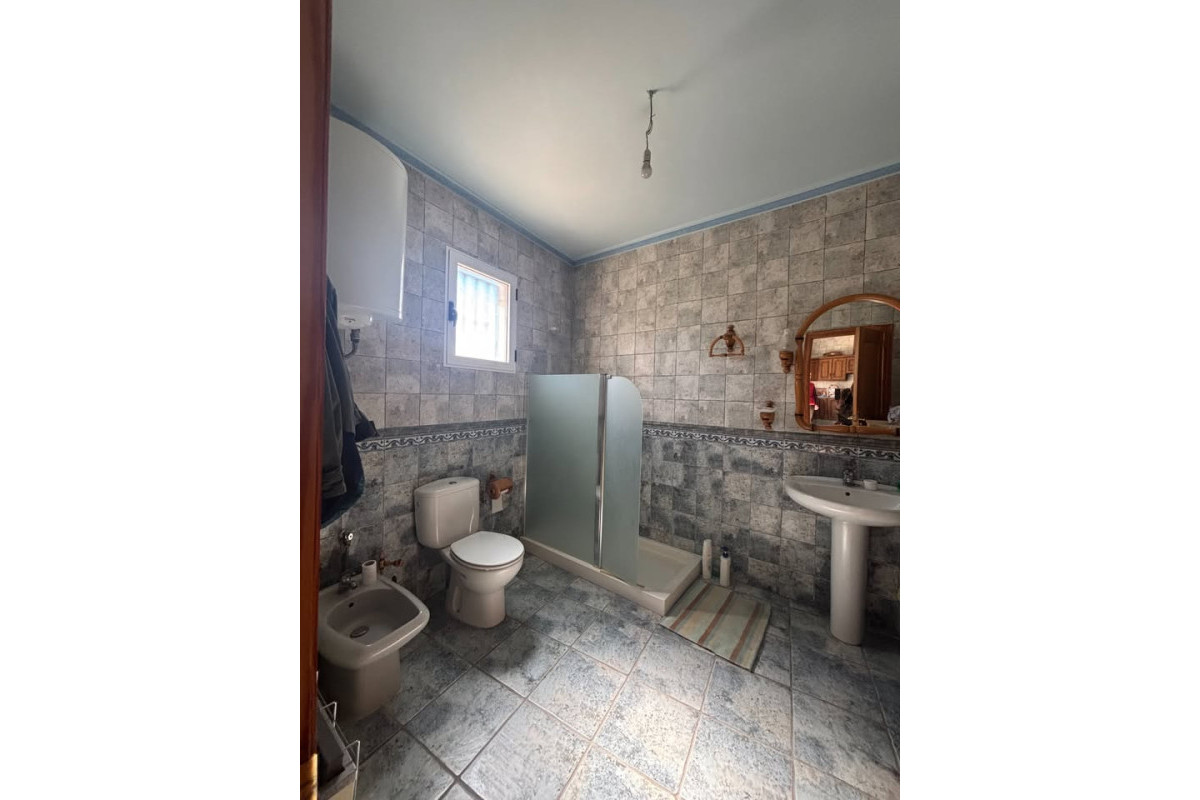 Resale - Country House - PINOSO