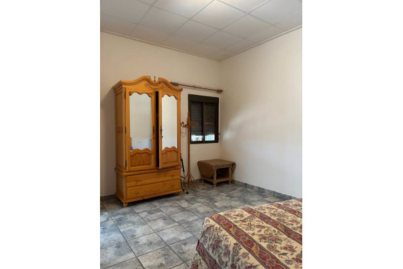 Resale - Country House - PINOSO