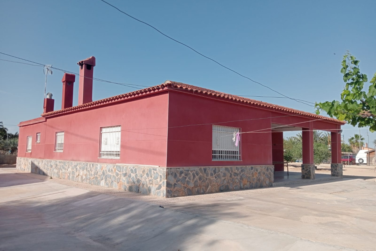 Resale - Country House - Crevillente