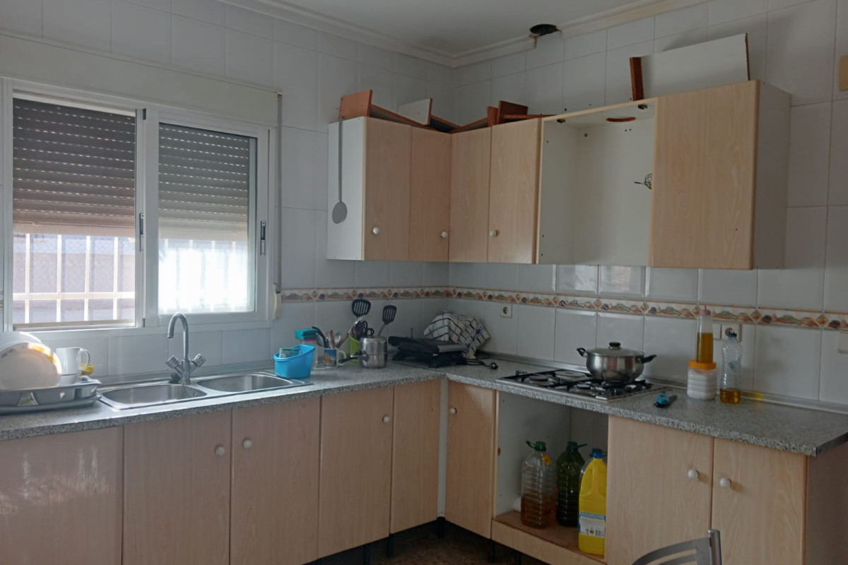 Resale - Country House - Crevillente