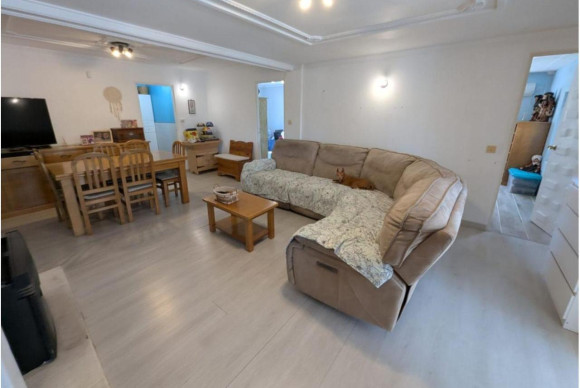 Resale - Country House - SAX