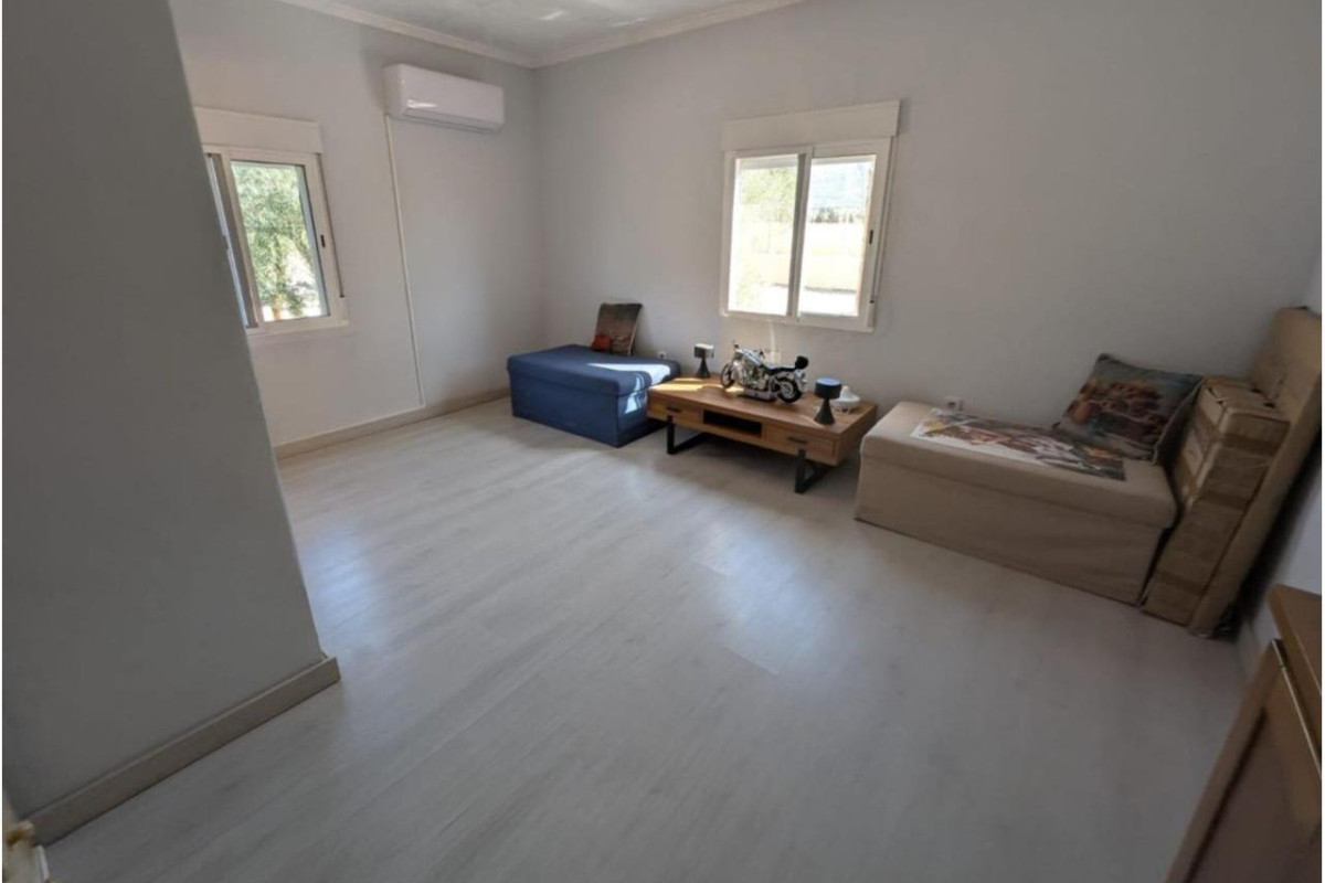 Resale - Country House - SAX