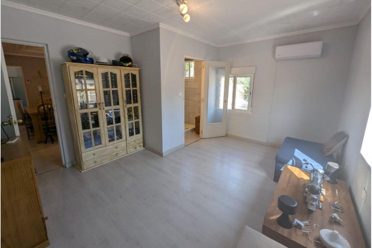 Resale - Country House - SAX