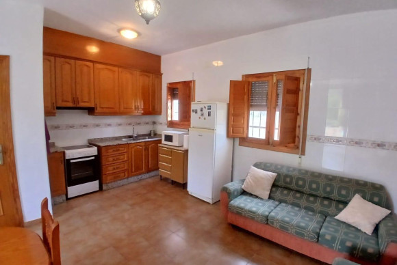 Resale - Country House - Onil