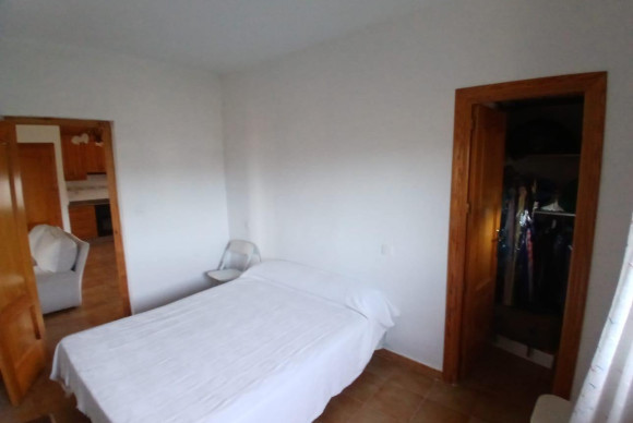 Resale - Country House - Onil