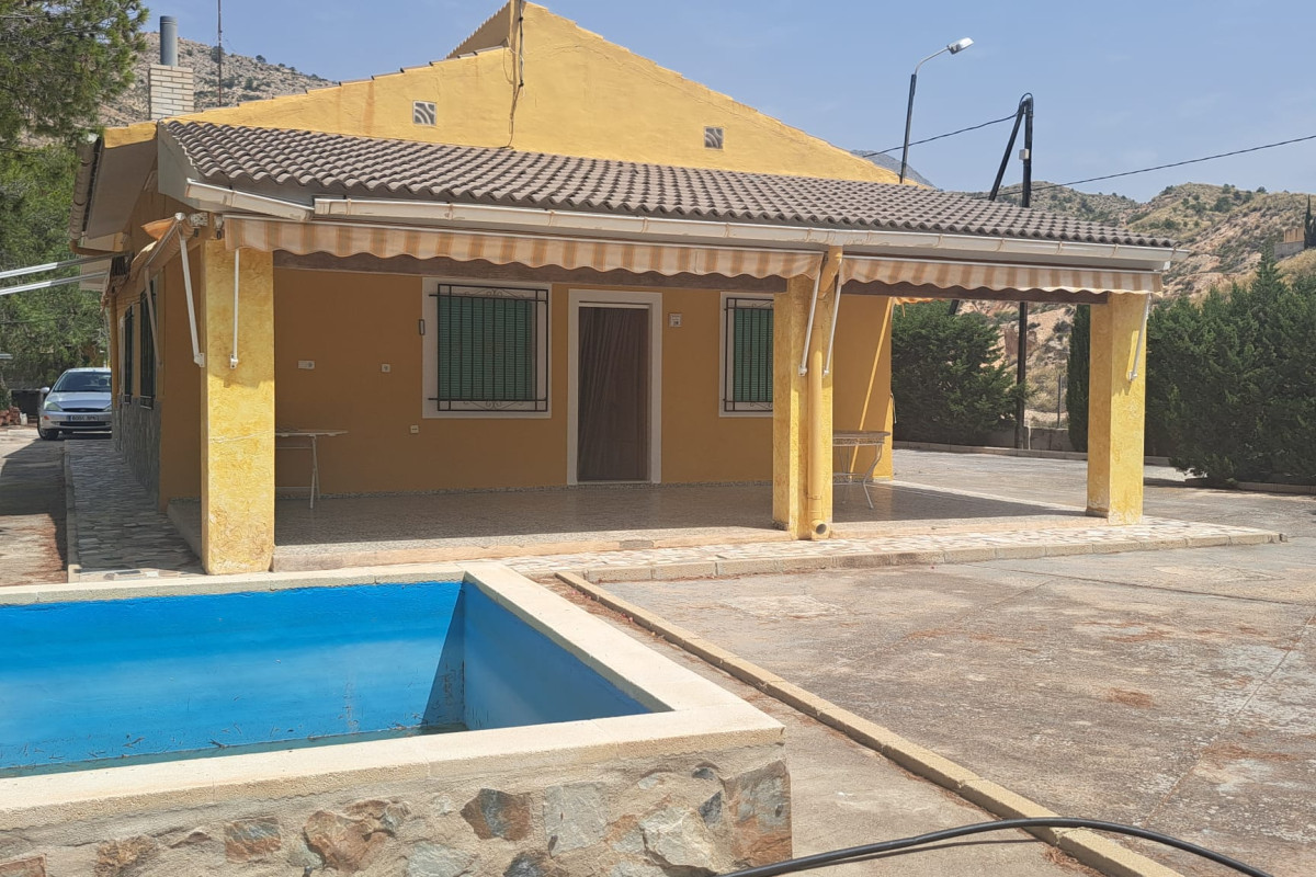 Resale - Country House - Crevillente