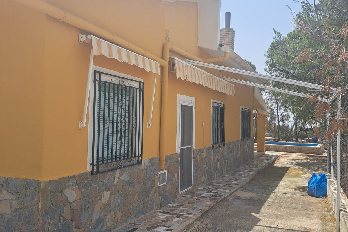 Resale - Country House - Crevillente
