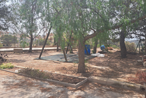 Resale - Country House - Crevillente