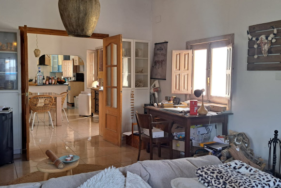 Herverkoop - Landelijke woning - Dolores