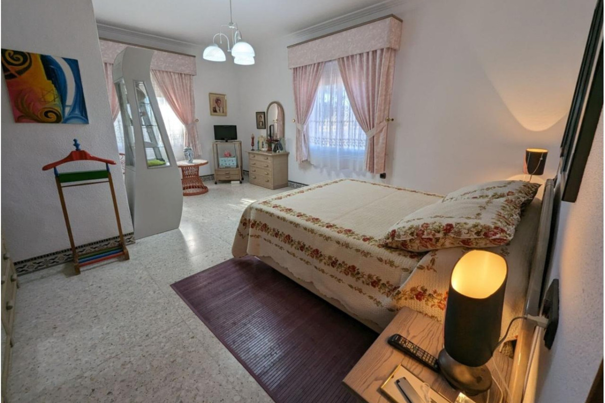 Revente - Country House - SAX