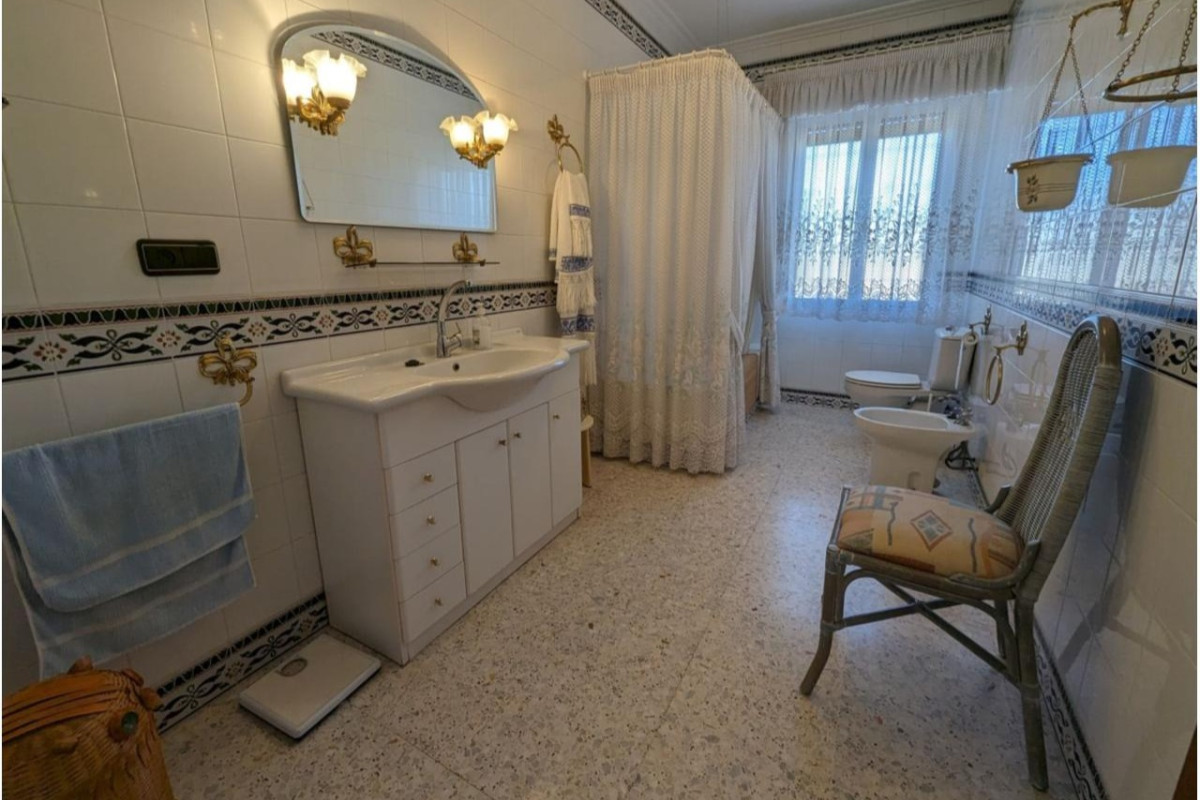 Revente - Country House - SAX