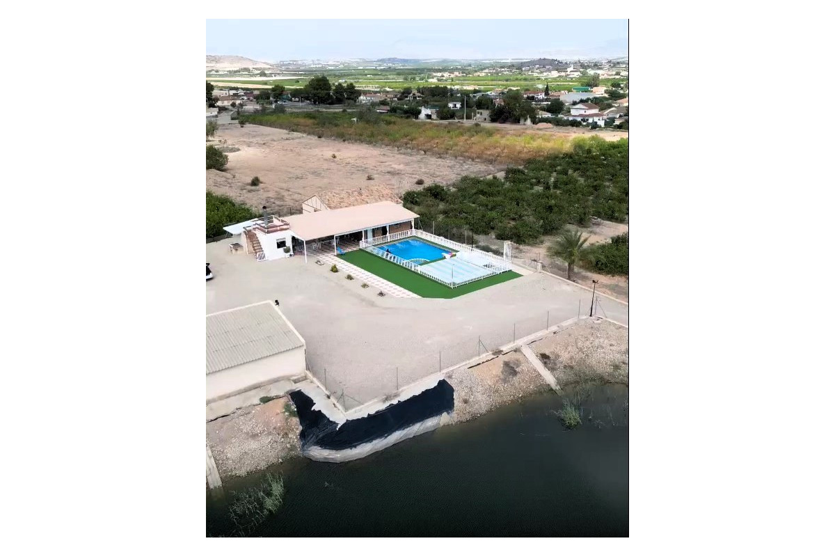 Resale - Country House - LA MATANZA