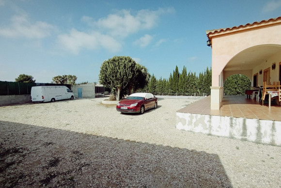 Reventa - Country House - Elche