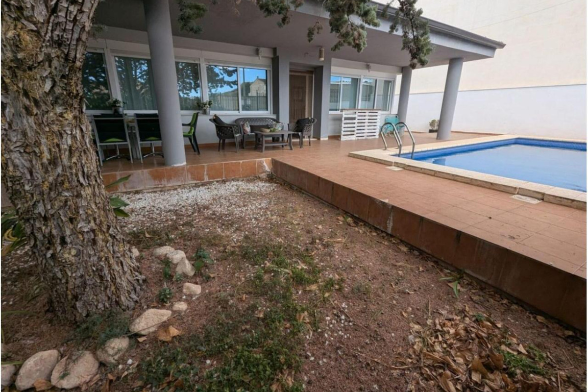 Revente - Country House - SAX