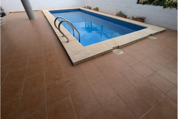 Revente - Country House - SAX