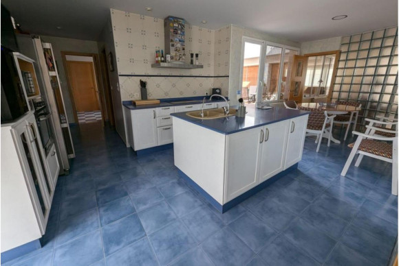 Revente - Country House - SAX