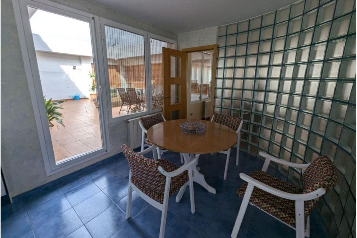 Revente - Country House - SAX