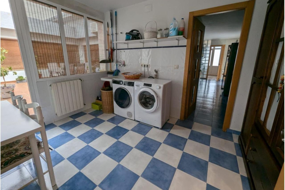 Revente - Country House - SAX