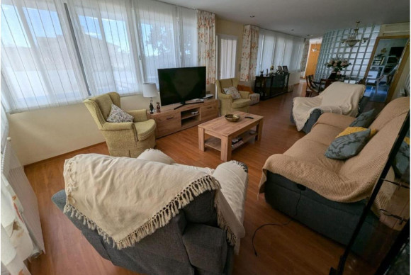 Revente - Country House - SAX