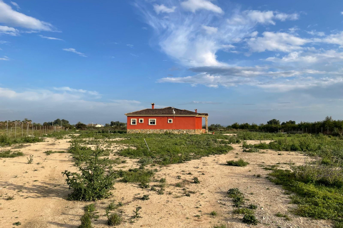 Resale - Country House - Crevillente