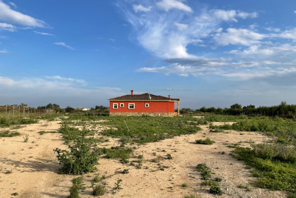 Resale - Country House - Crevillente