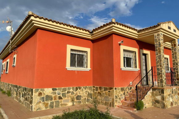 Resale - Country House - Crevillente