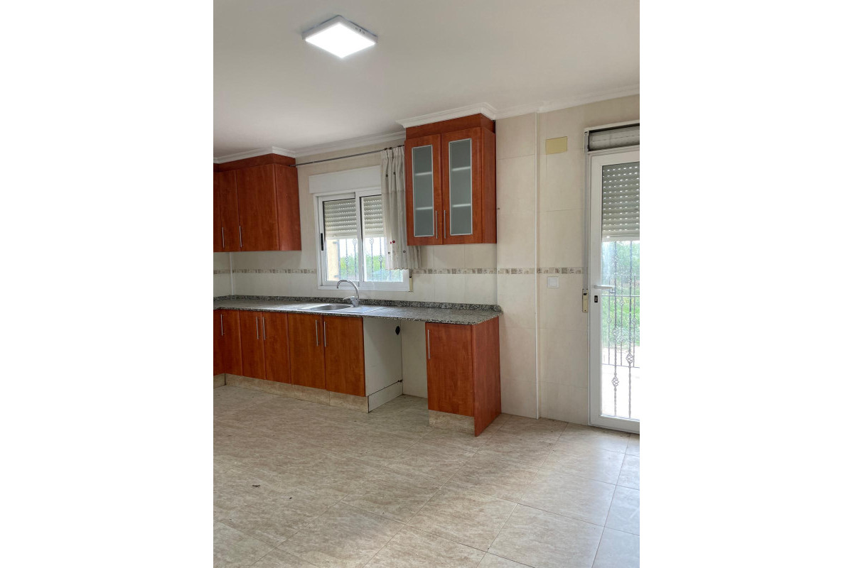 Resale - Country House - Crevillente