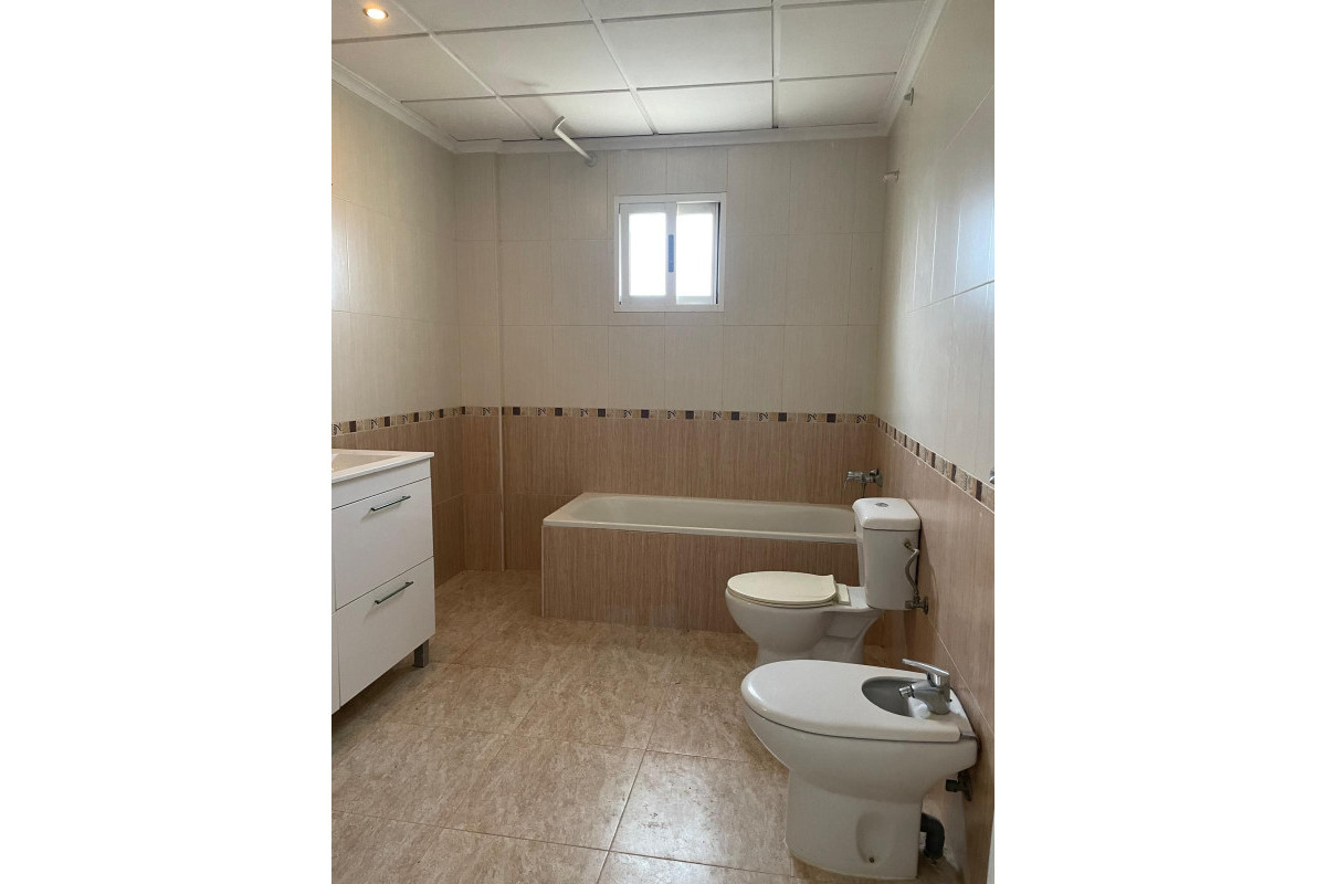 Resale - Country House - Crevillente