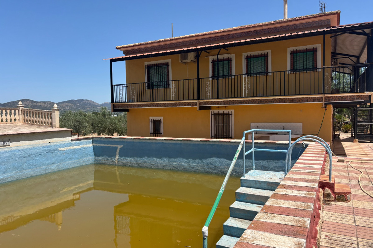 Resale - Country House - Castalla