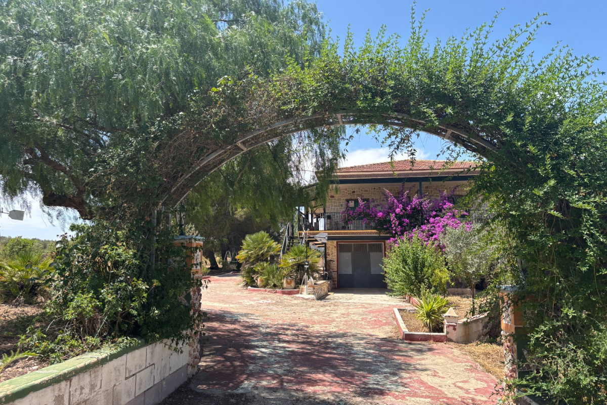 Resale - Country House - Castalla