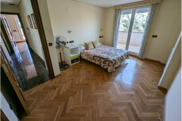 Resale - Country House - Elda