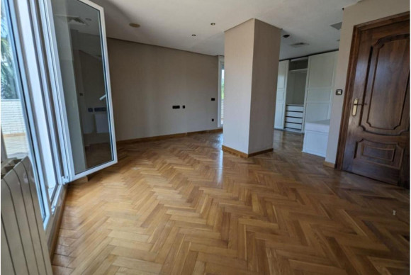 Resale - Country House - Elda