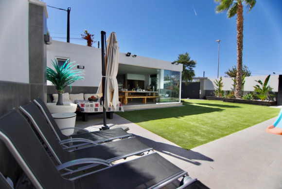 Resale - Country House - Elda