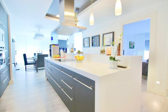 Resale - Country House - Elda