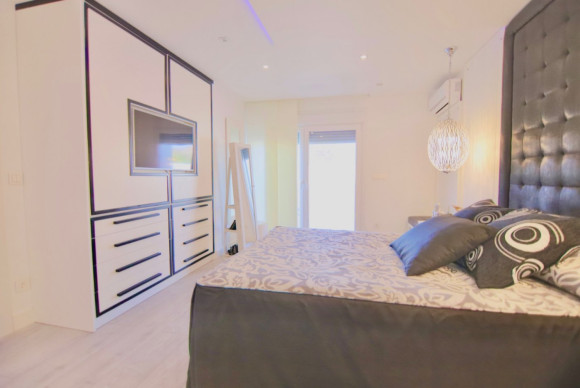 Resale - Country House - Elda