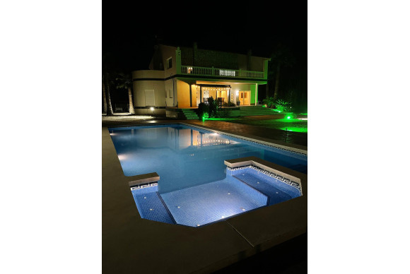 Resale - Country House - Novelda