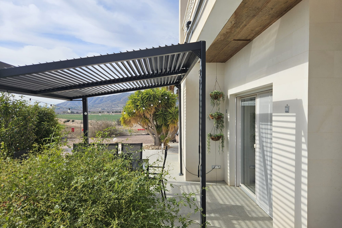 Resale - Country House - Novelda