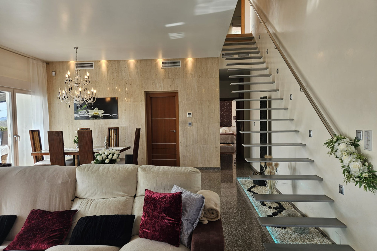 Resale - Country House - Novelda