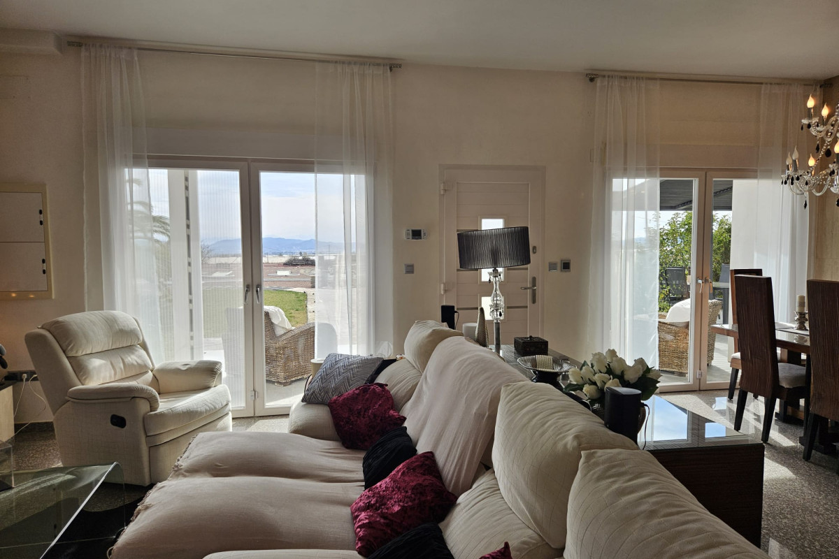 Resale - Country House - Novelda