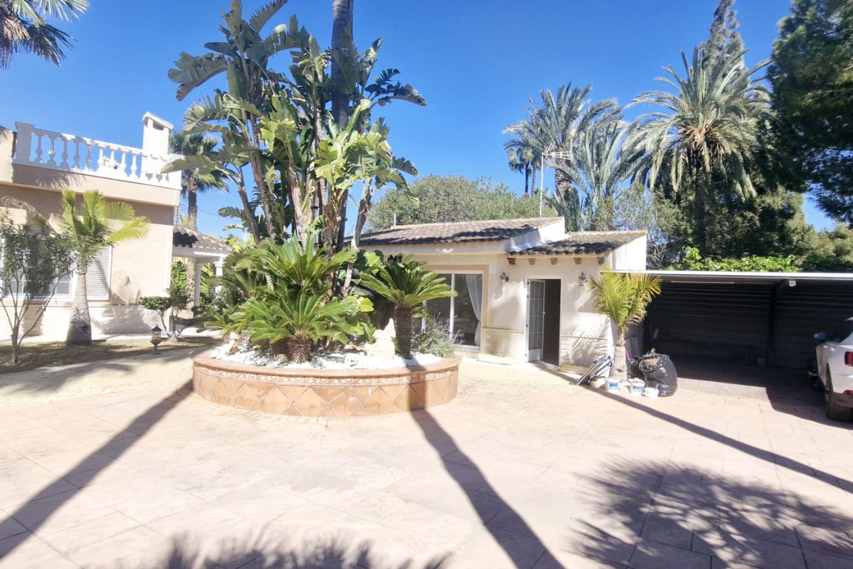 Resale - Country House - Elche