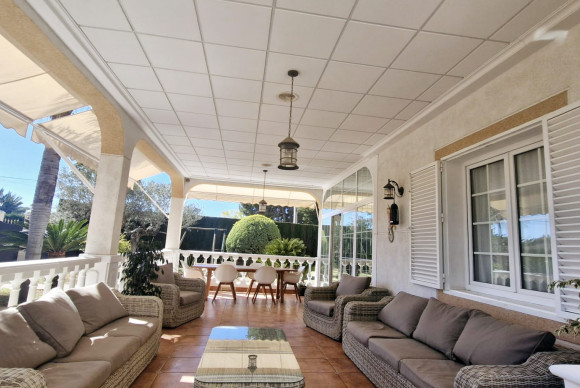 Resale - Country House - Elche