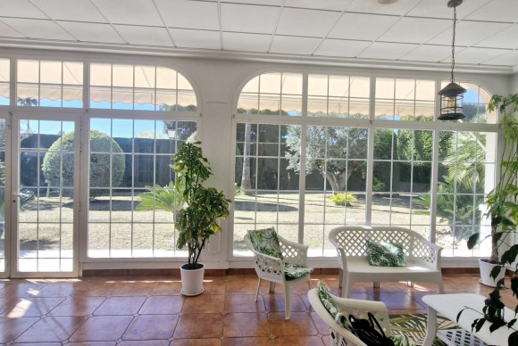 Resale - Country House - Elche